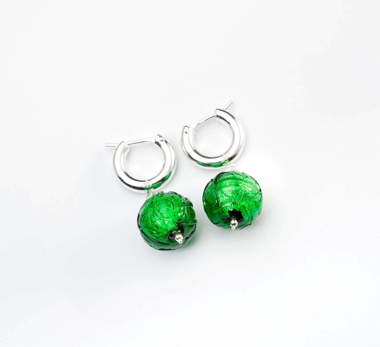 The Globe - Crinkly Emerald Green